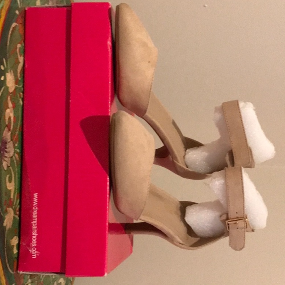 Dream Pairs Nude Suede Heels